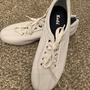 Keds leather shoes, 9.5, good condition
